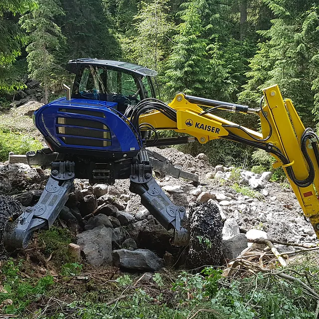 Erdbewegungen- Schreitbagger Handl Mike 11
