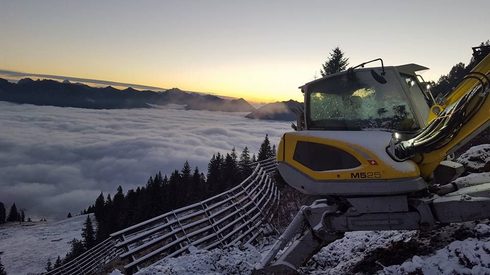 Erdbewegungen- Schreitbagger Handl Mike 4