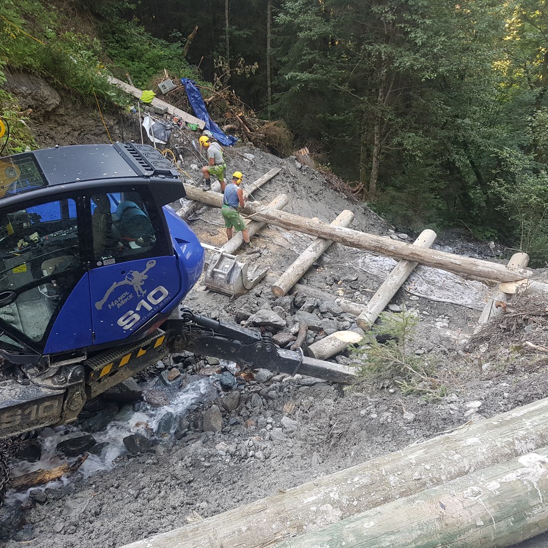 Erdbewegungen- Schreitbagger Handl Mike 17